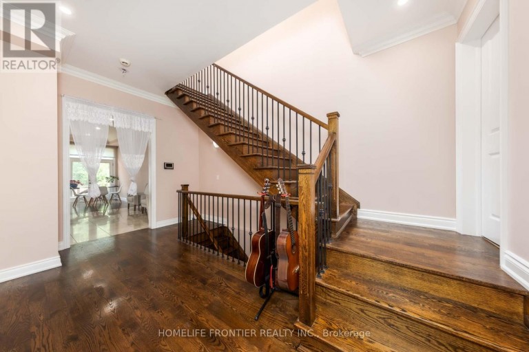 183 FINCH AVENUE E, Toronto (Willowdale East), Ontario, M2N4R8
