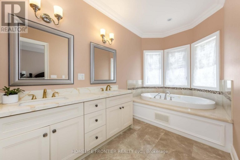 183 FINCH AVENUE E, Toronto (Willowdale East), Ontario, M2N4R8