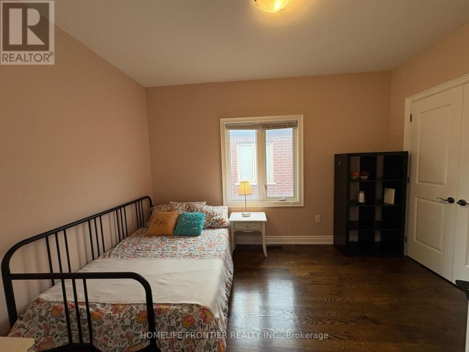 183 FINCH AVENUE E, Toronto (Willowdale East), Ontario, M2N4R8