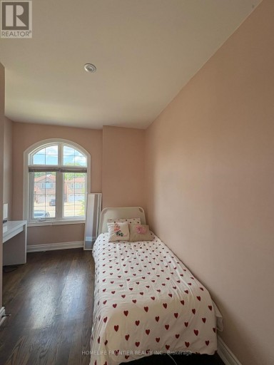 183 FINCH AVENUE E, Toronto (Willowdale East), Ontario, M2N4R8