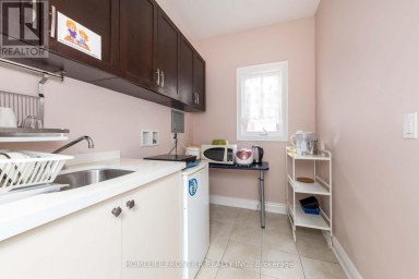 183 FINCH AVENUE E Toronto (Willowdale East) Ontario photo 35