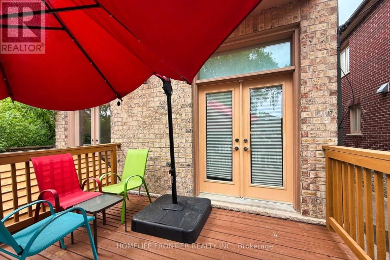 183 FINCH AVENUE E, Toronto (Willowdale East), Ontario, M2N4R8
