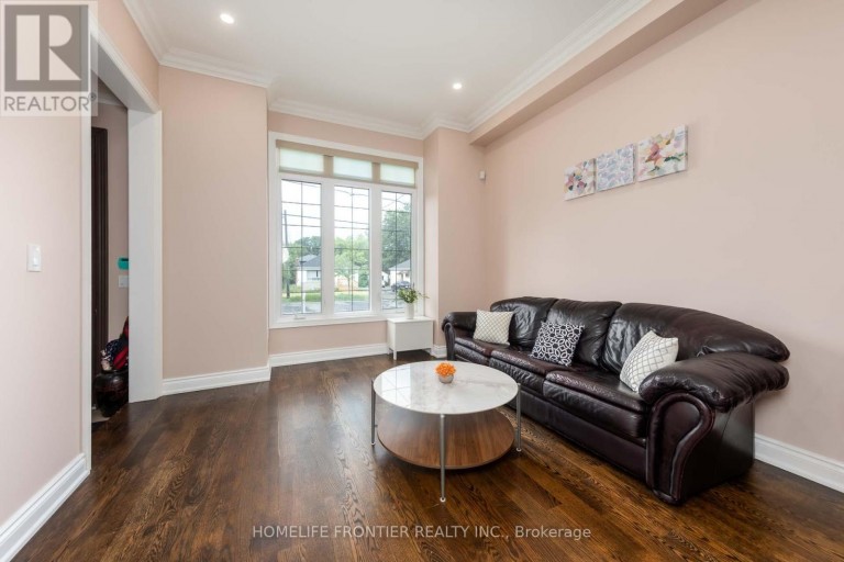 183 FINCH AVENUE E, Toronto (Willowdale East), Ontario, M2N4R8