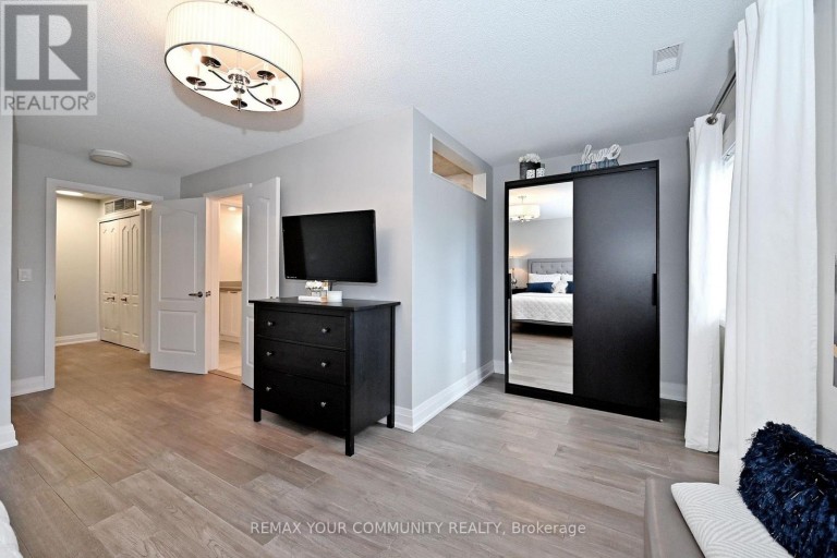 805 - 1400 THE ESPLANADE N, Pickering (Town Centre), Ontario, L1V6V2