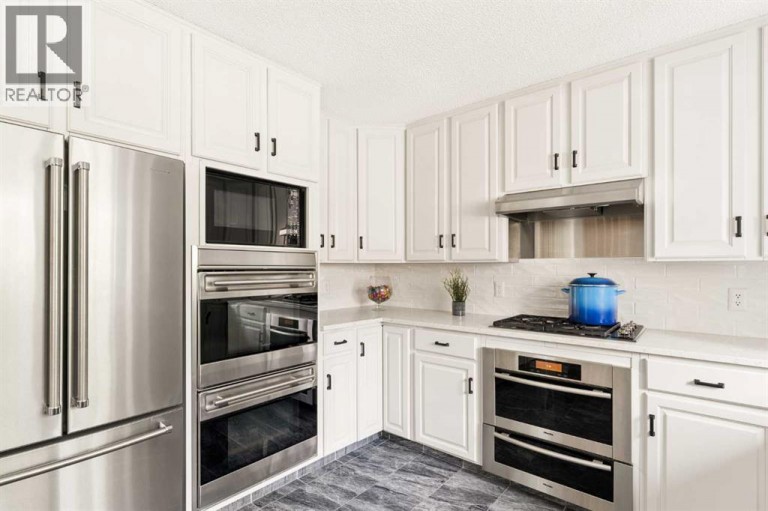 880 Shawnee Drive SW, Calgary, Alberta, T2Y1X3