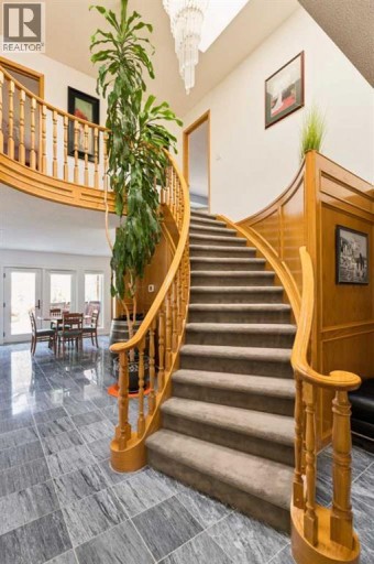 880 Shawnee Drive SW, Calgary, Alberta, T2Y1X3