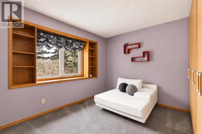 880 Shawnee Drive SW, Calgary, Alberta, T2Y1X3