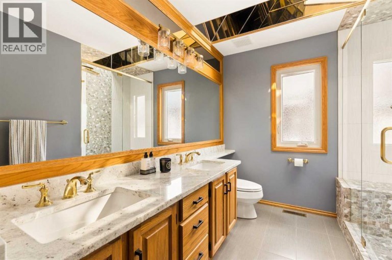 880 Shawnee Drive SW, Calgary, Alberta, T2Y1X3