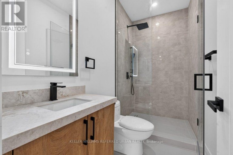 11 KNOWLES CRESCENT, Aurora (Aurora Highlands), Ontario, L4G1Z6