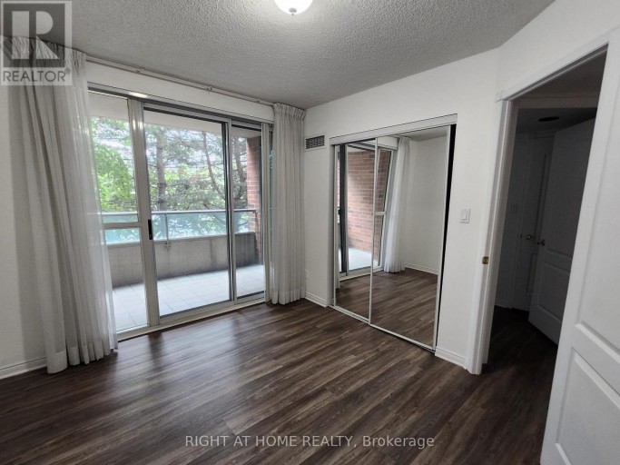 205 - 850 STEELES AVENUE W, Vaughan (Lakeview Estates), Ontario, L4J8E7