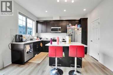 609 Southwinds Close SW Airdrie Alberta photo 10