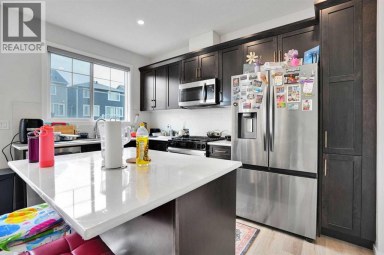 609 Southwinds Close SW Airdrie Alberta photo 12