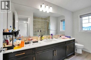 609 Southwinds Close SW Airdrie Alberta photo 27