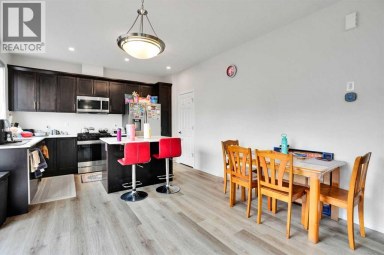 609 Southwinds Close SW Airdrie Alberta photo 9