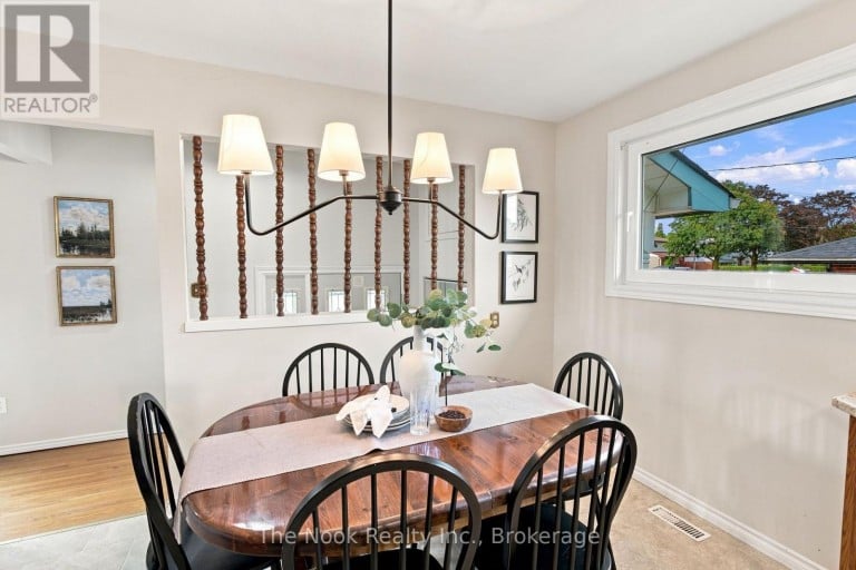 274 LABRADOR DRIVE, Oshawa (Donevan), Ontario, L1H7E8