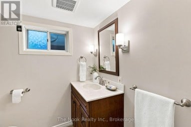 274 LABRADOR DRIVE Oshawa (Donevan) Ontario photo 37