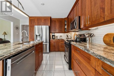 41 WINTERBERRY DRIVE Whitby (Rolling Acres) Ontario photo 14