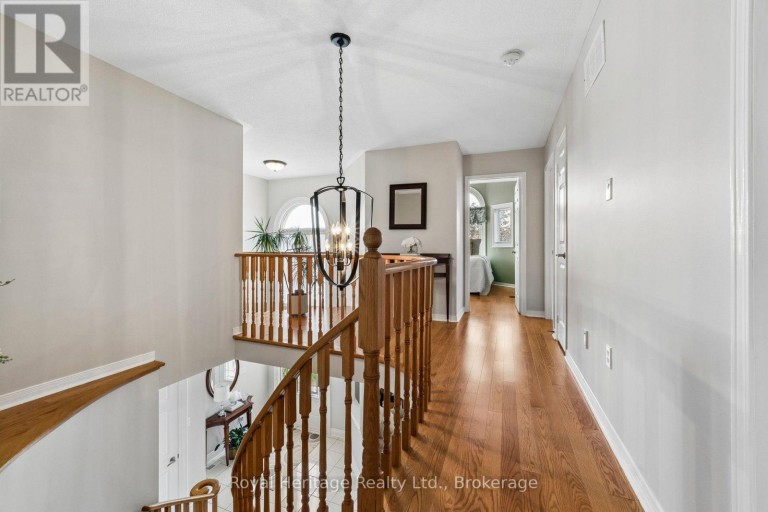 41 WINTERBERRY DRIVE, Whitby (Rolling Acres), Ontario, L1R1Z2