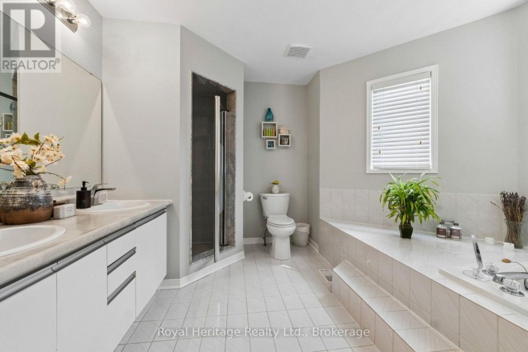 41 WINTERBERRY DRIVE, Whitby (Rolling Acres), Ontario, L1R1Z2