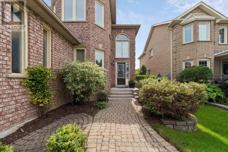 41 WINTERBERRY DRIVE, Whitby (Rolling Acres), Ontario, L1R1Z2