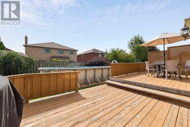 41 WINTERBERRY DRIVE Whitby (Rolling Acres) Ontario photo 37