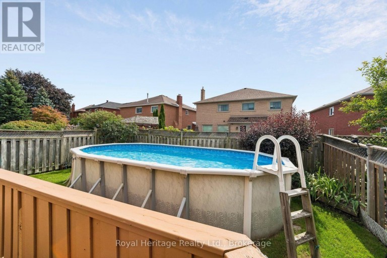 41 WINTERBERRY DRIVE, Whitby (Rolling Acres), Ontario, L1R1Z2