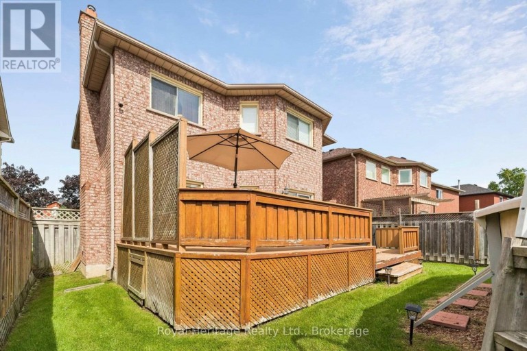 41 WINTERBERRY DRIVE, Whitby (Rolling Acres), Ontario, L1R1Z2
