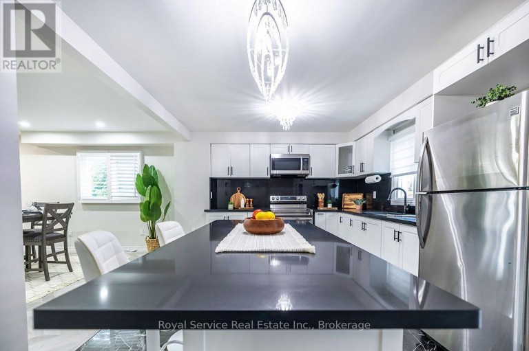 61 ADAMS DRIVE, Ajax (Central), Ontario, L1S5V2
