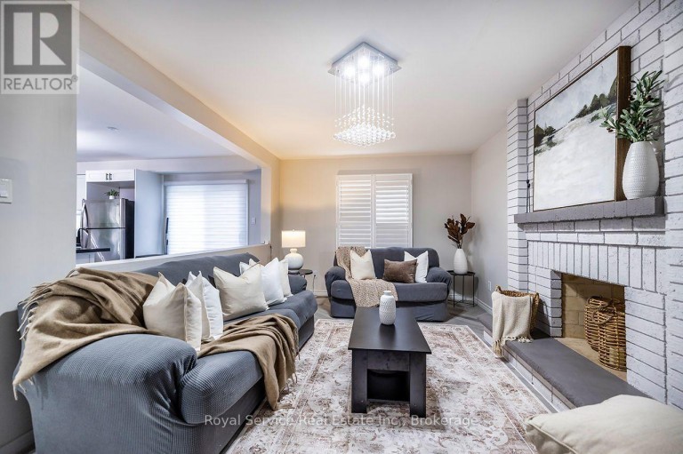 61 ADAMS DRIVE, Ajax (Central), Ontario, L1S5V2