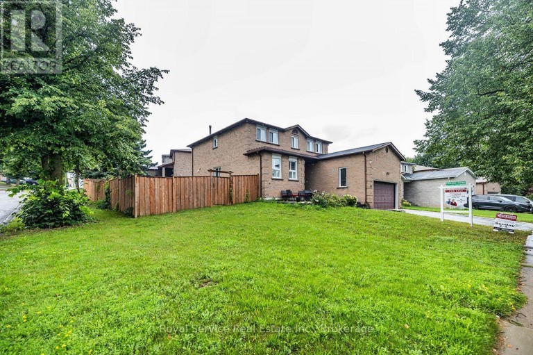 61 ADAMS DRIVE, Ajax (Central), Ontario, L1S5V2