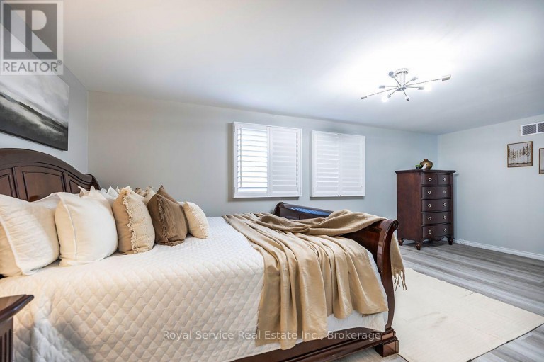 61 ADAMS DRIVE, Ajax (Central), Ontario, L1S5V2