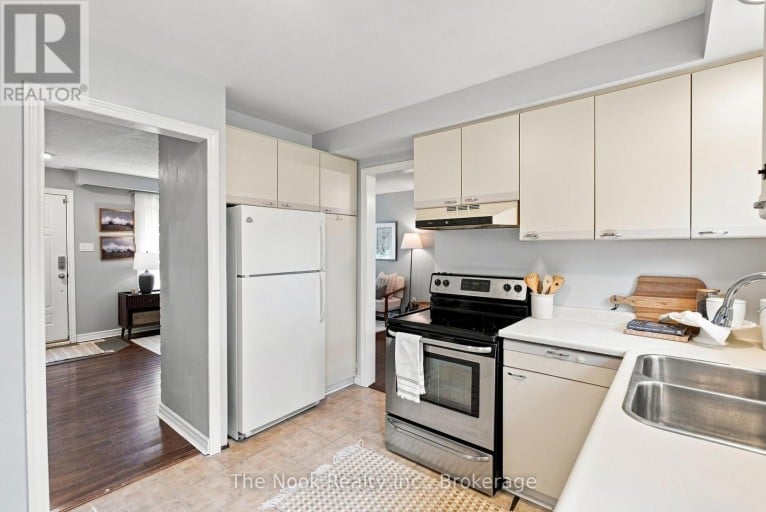 24 CEDAR RIDGE DRIVE, Kawartha Lakes (Mariposa), Ontario, L0C1G0