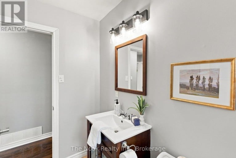 24 CEDAR RIDGE DRIVE, Kawartha Lakes (Mariposa), Ontario, L0C1G0