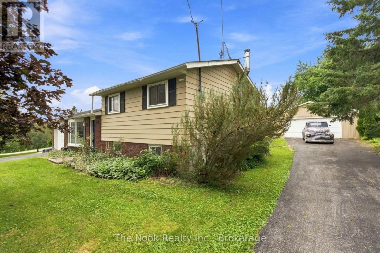 24 CEDAR RIDGE DRIVE, Kawartha Lakes (Mariposa), Ontario, L0C1G0