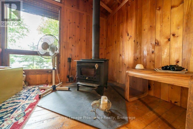 1021 BLUE JAY LANE, Frontenac (Frontenac North), Ontario, K0H1B0