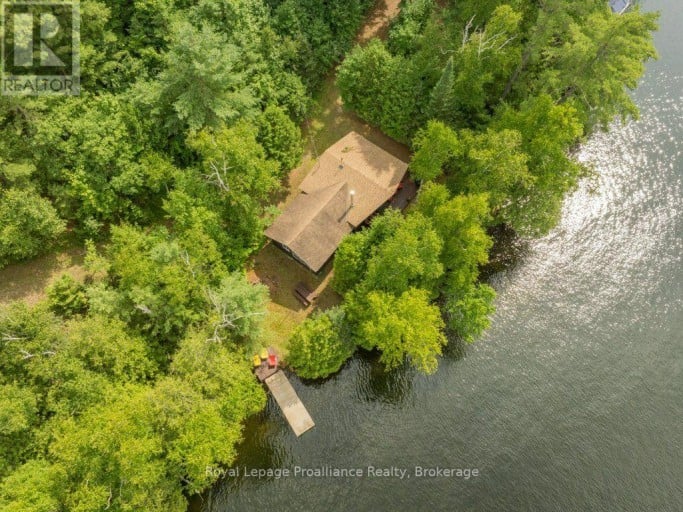 1021 BLUE JAY LANE, Frontenac (Frontenac North), Ontario, K0H1B0