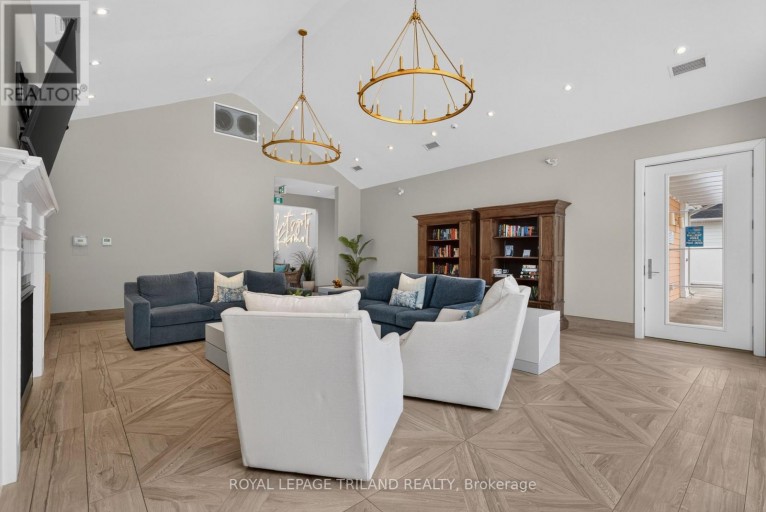 102 - 100 THE PROMENADE, Central Elgin (Port Stanley), Ontario, N5L1C5