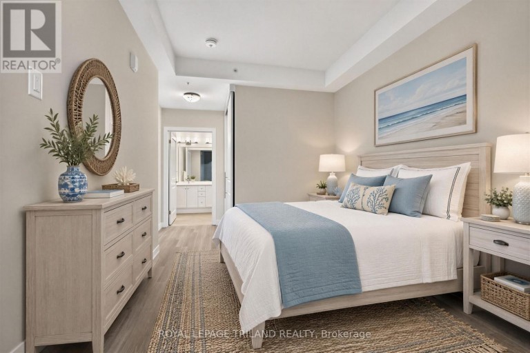102 - 100 THE PROMENADE, Central Elgin (Port Stanley), Ontario, N5L1C5