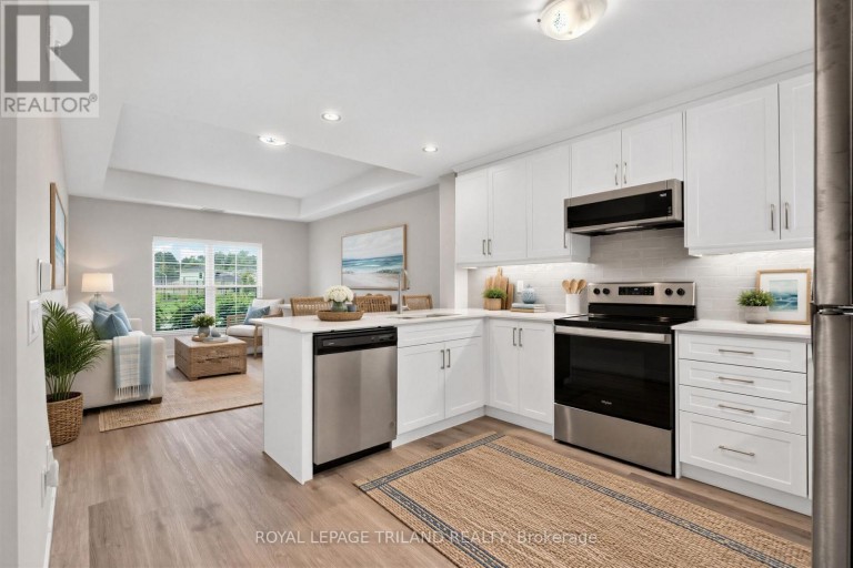 102 - 100 THE PROMENADE, Central Elgin (Port Stanley), Ontario, N5L1C5