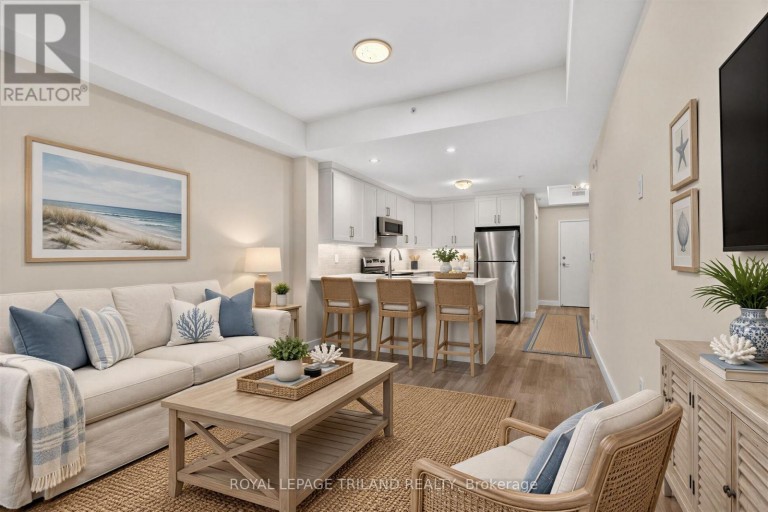 102 - 100 THE PROMENADE, Central Elgin (Port Stanley), Ontario, N5L1C5