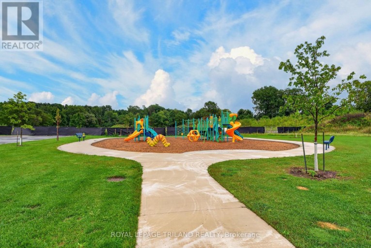102 - 100 THE PROMENADE, Central Elgin (Port Stanley), Ontario, N5L1C5