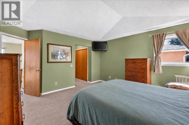 14 Hawkdale Gate NW Calgary Alberta photo 22