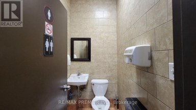 407A BLOOR STREET E Toronto (North St. James Town) Ontario photo 17