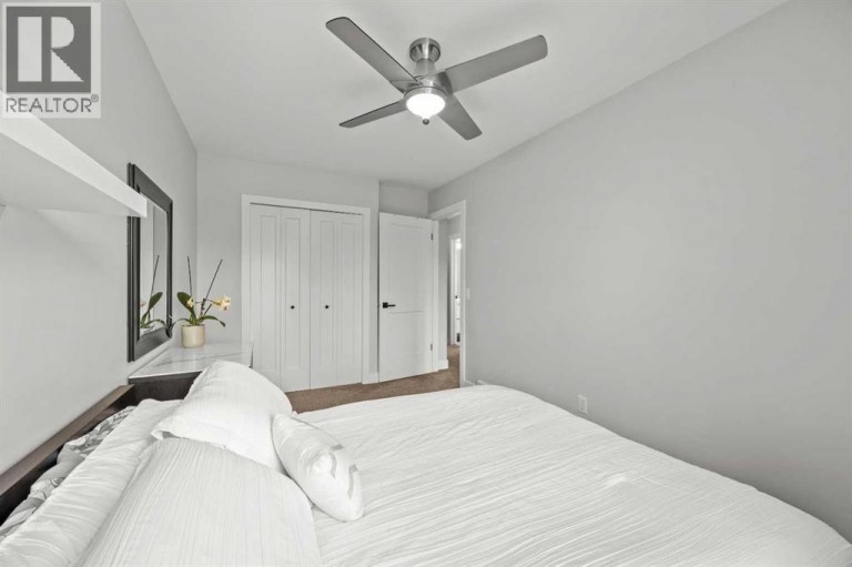 260 Riverside Mews SE, Calgary, Alberta, T2C3Y8