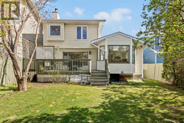 260 Riverside Mews SE, Calgary, Alberta, T2C3Y8
