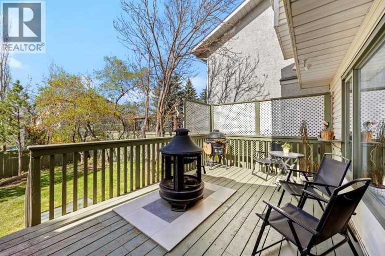260 Riverside Mews SE, Calgary, Alberta, T2C3Y8