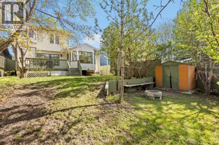 260 Riverside Mews SE, Calgary, Alberta, T2C3Y8