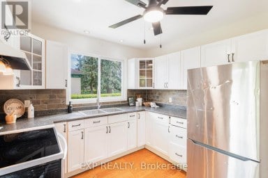 97 PARK ROAD S Oshawa (Vanier) Ontario photo 17