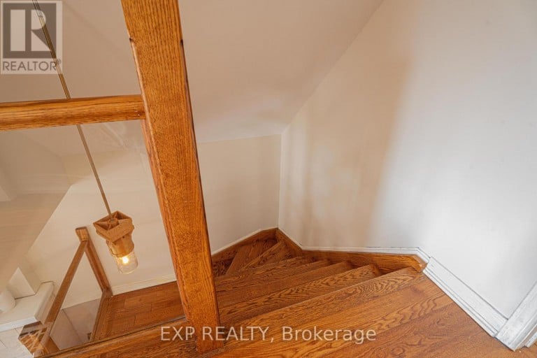 97 PARK ROAD S, Oshawa (Vanier), Ontario, L1J4G7