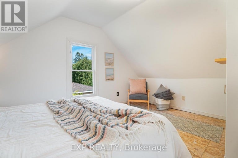 97 PARK ROAD S, Oshawa (Vanier), Ontario, L1J4G7